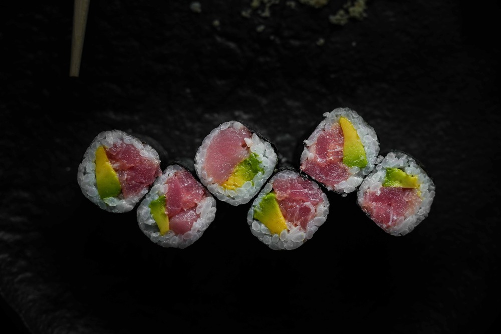 Spicy Tuna Avocado Hosomaki